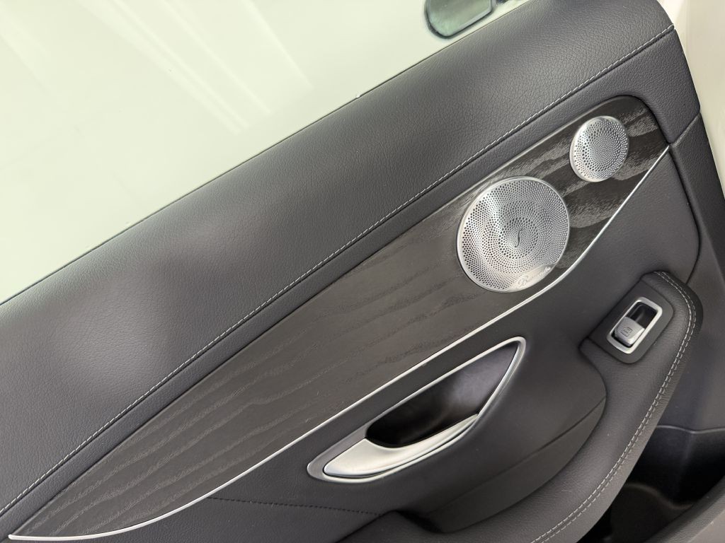 2015 Mercedes-Benz C-Class Image 42