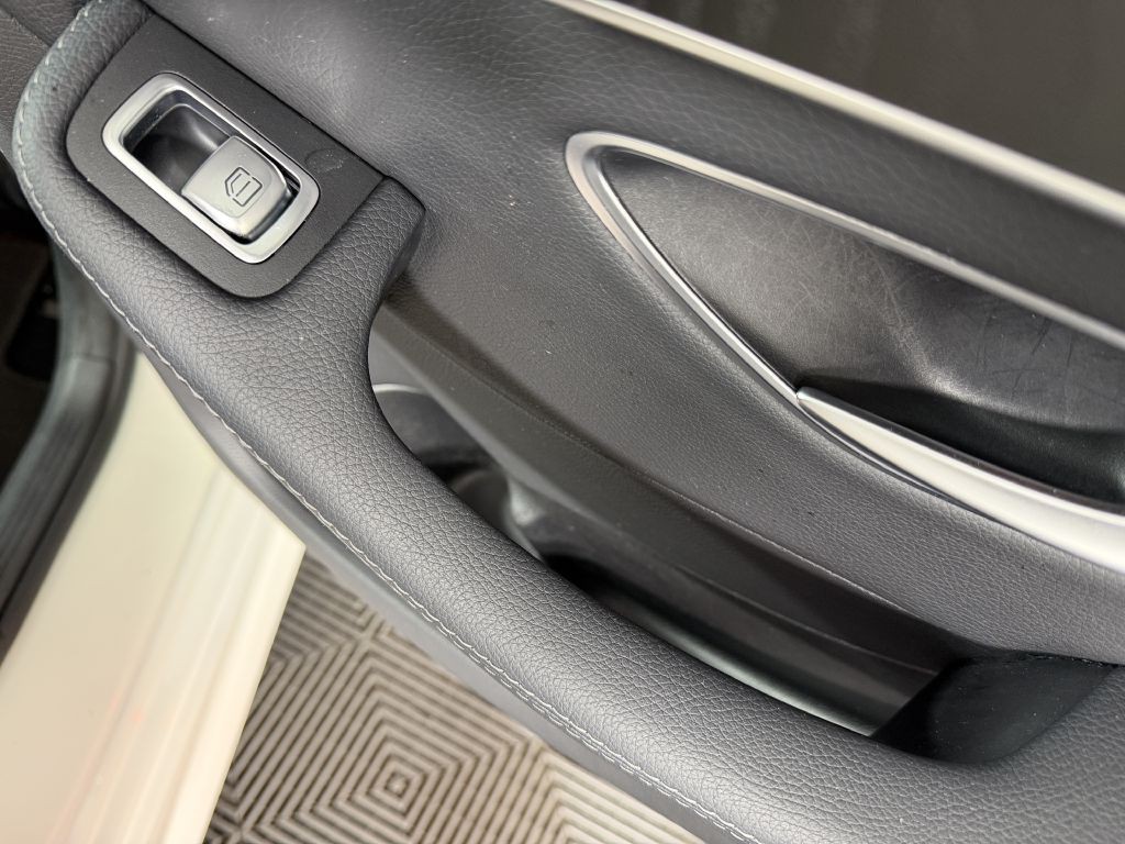 2015 Mercedes-Benz C-Class Image 45