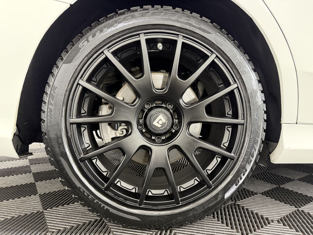 2015 Mercedes-Benz C-Class Image 49
