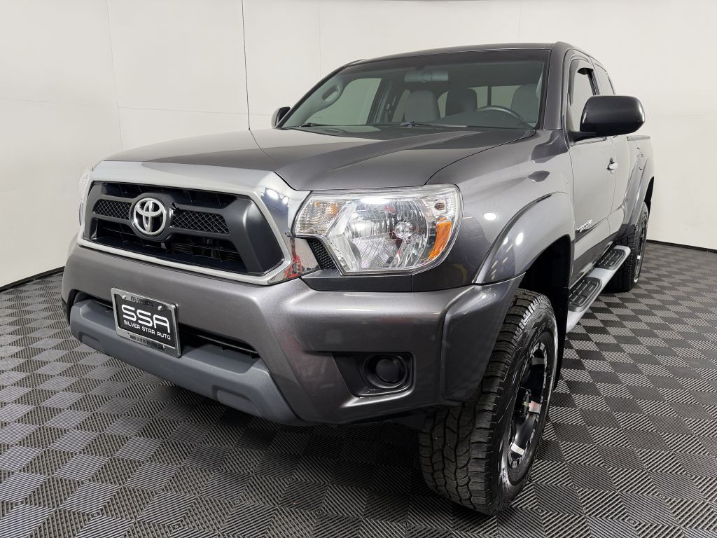 2015 Toyota Tacoma Image 1