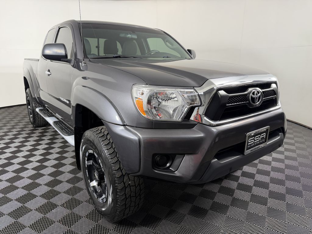 2015 Toyota Tacoma Image 3
