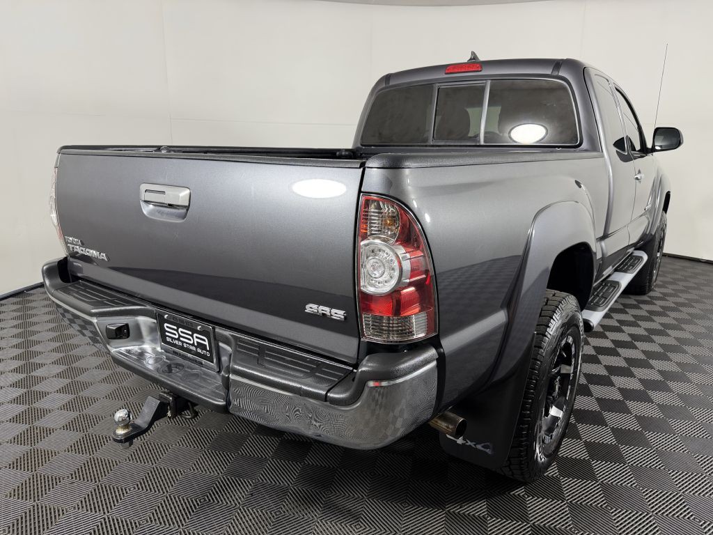 2015 Toyota Tacoma Image 6