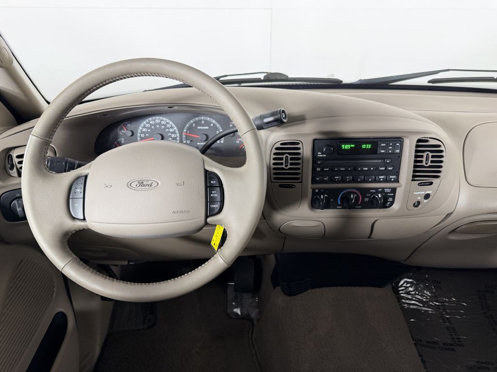 2002 Ford F-150 Image 28