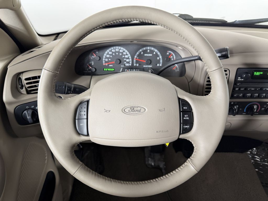 2002 Ford F-150 Image 29