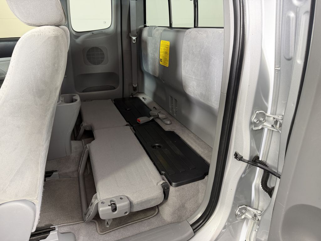 2008 Toyota Tacoma Image 21