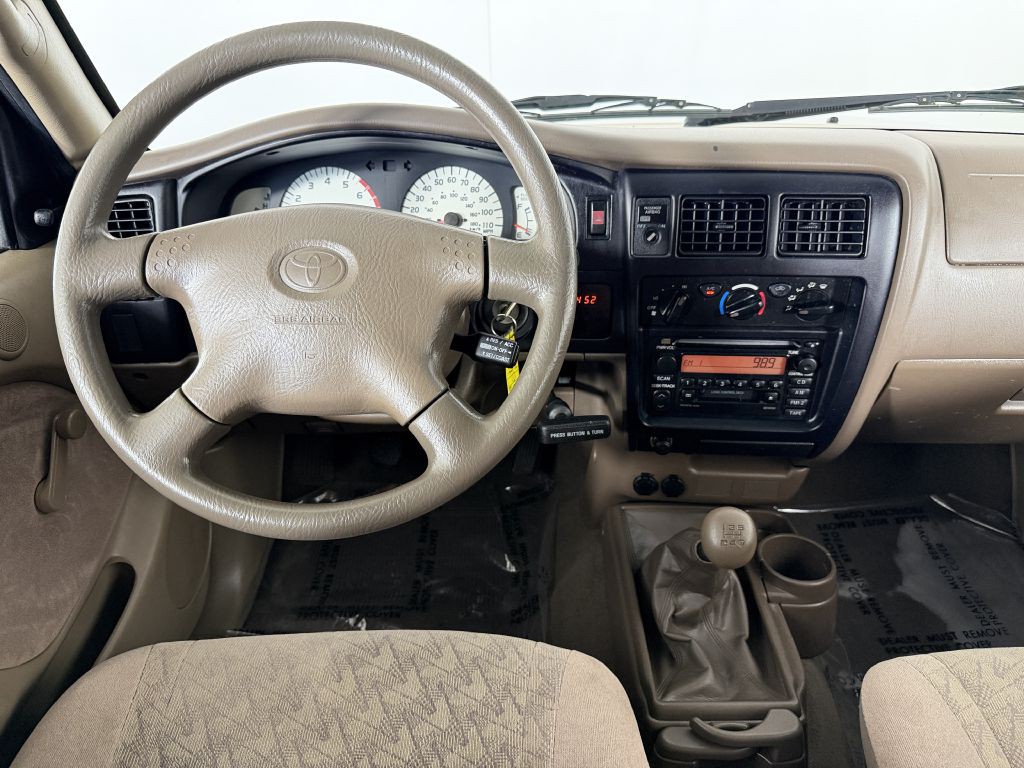 2002 Toyota Tacoma Image 14