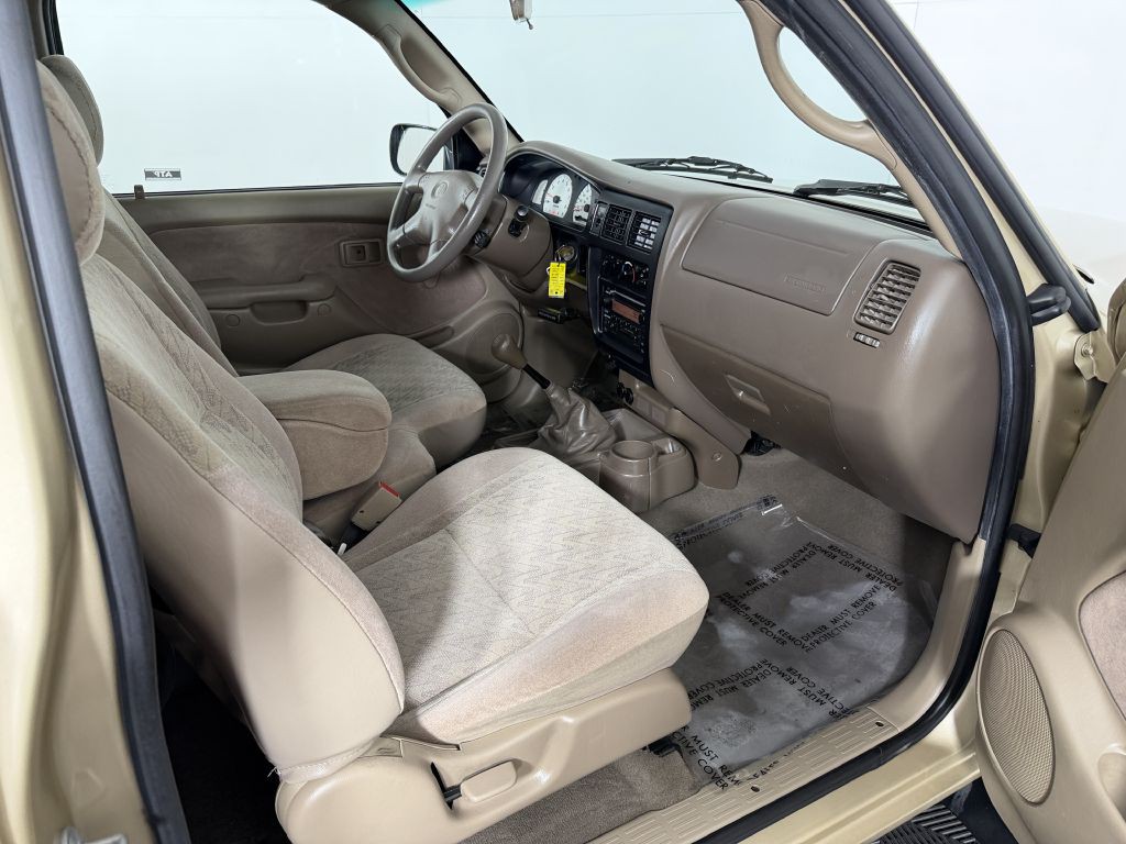 2002 Toyota Tacoma Image 17