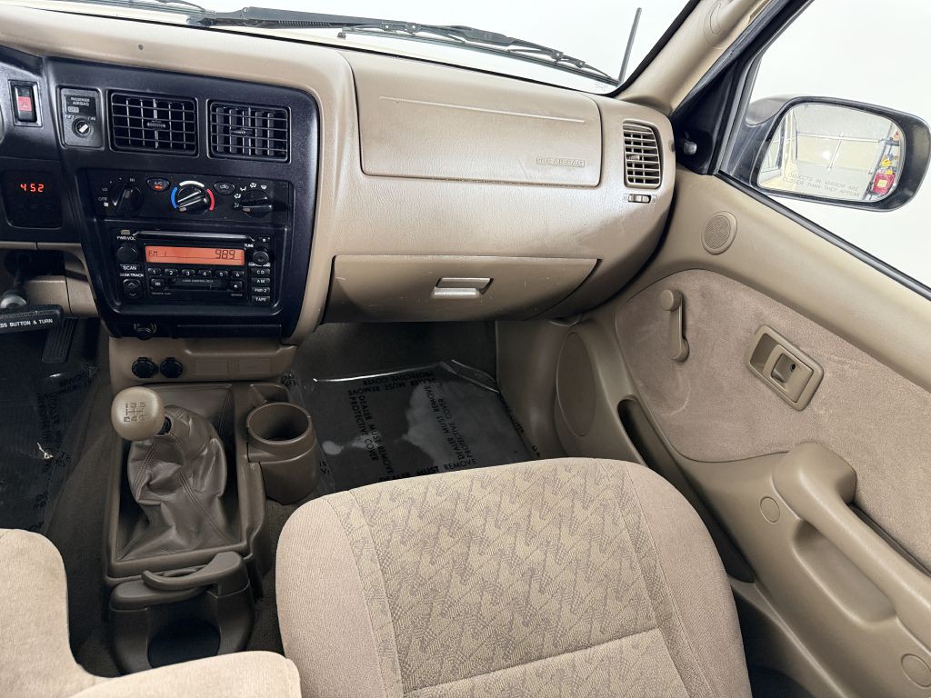 2002 Toyota Tacoma Image 20