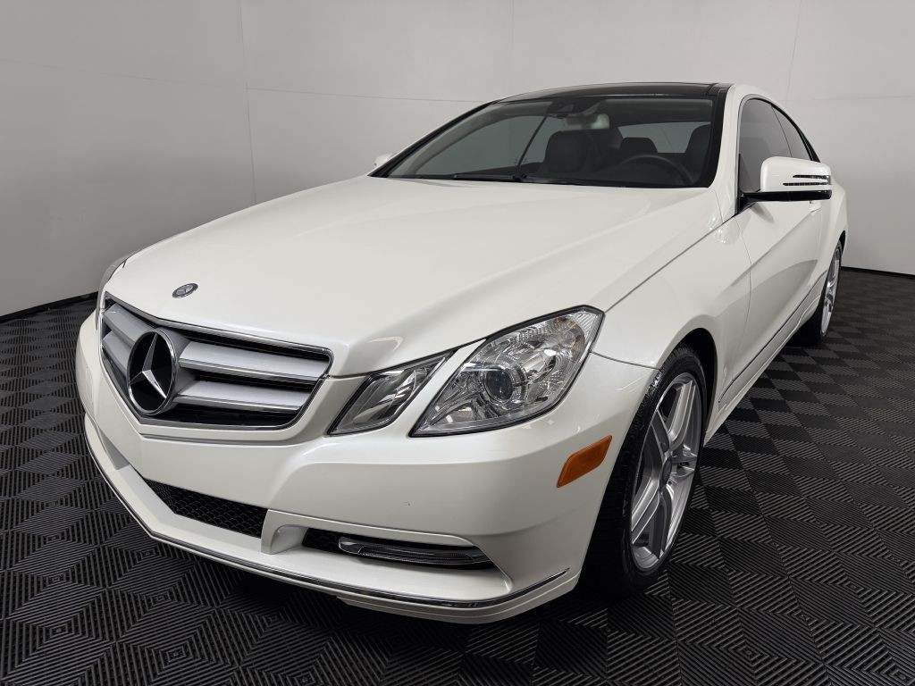 2013 Mercedes-Benz E-Class Image 1