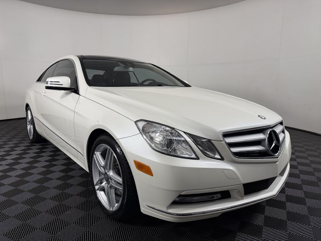 2013 Mercedes-Benz E-Class Image 3