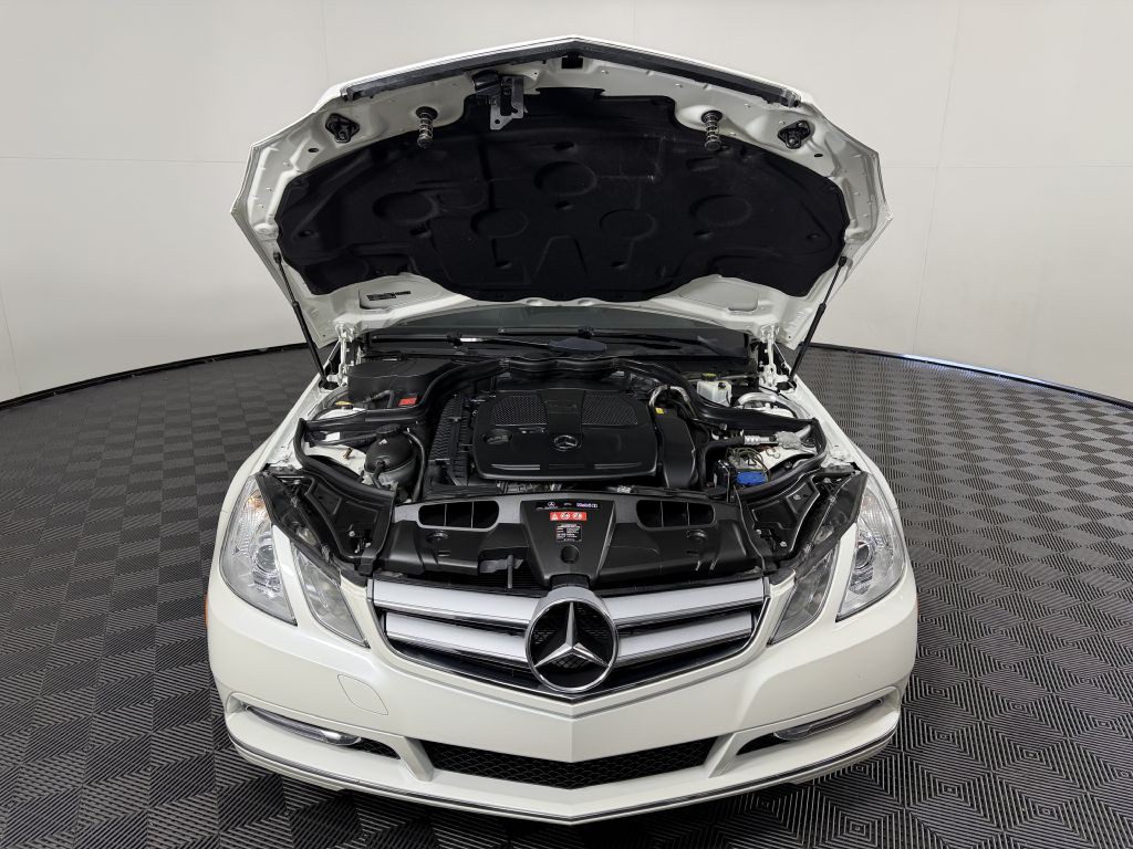 2013 Mercedes-Benz E-Class Image 12