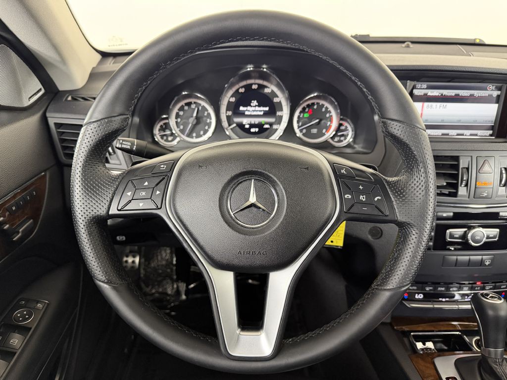 2013 Mercedes-Benz E-Class Image 22
