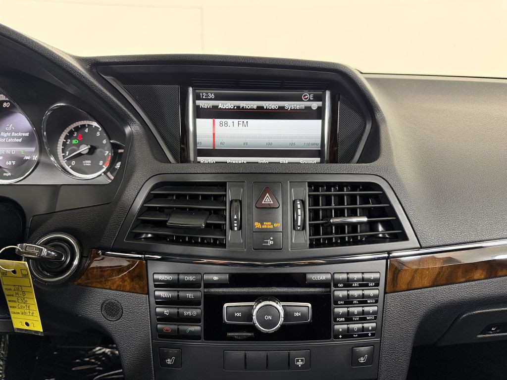 2013 Mercedes-Benz E-Class Image 26