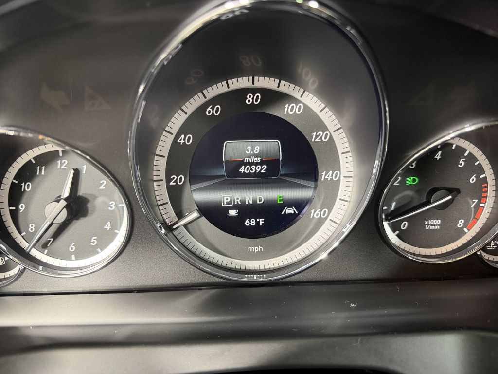 2013 Mercedes-Benz E-Class Image 32