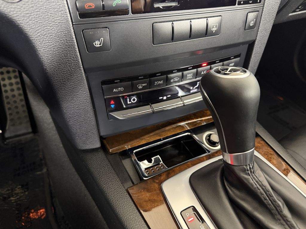 2013 Mercedes-Benz E-Class Image 36