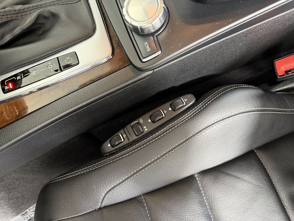 2013 Mercedes-Benz E-Class Image 41