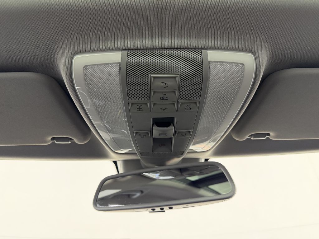 2013 Mercedes-Benz E-Class Image 51