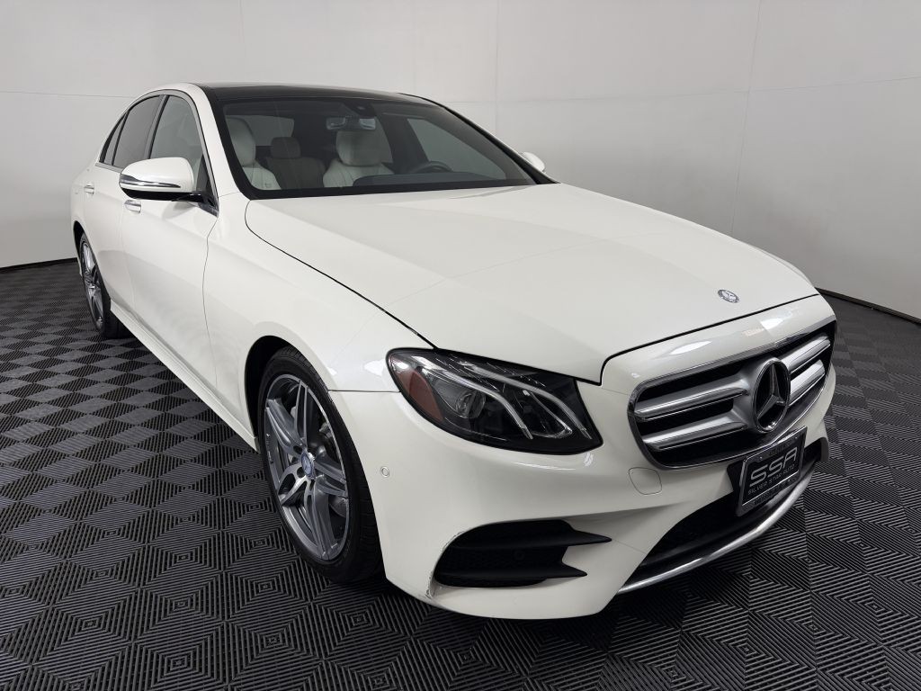 2017 Mercedes-Benz E-Class Image 3
