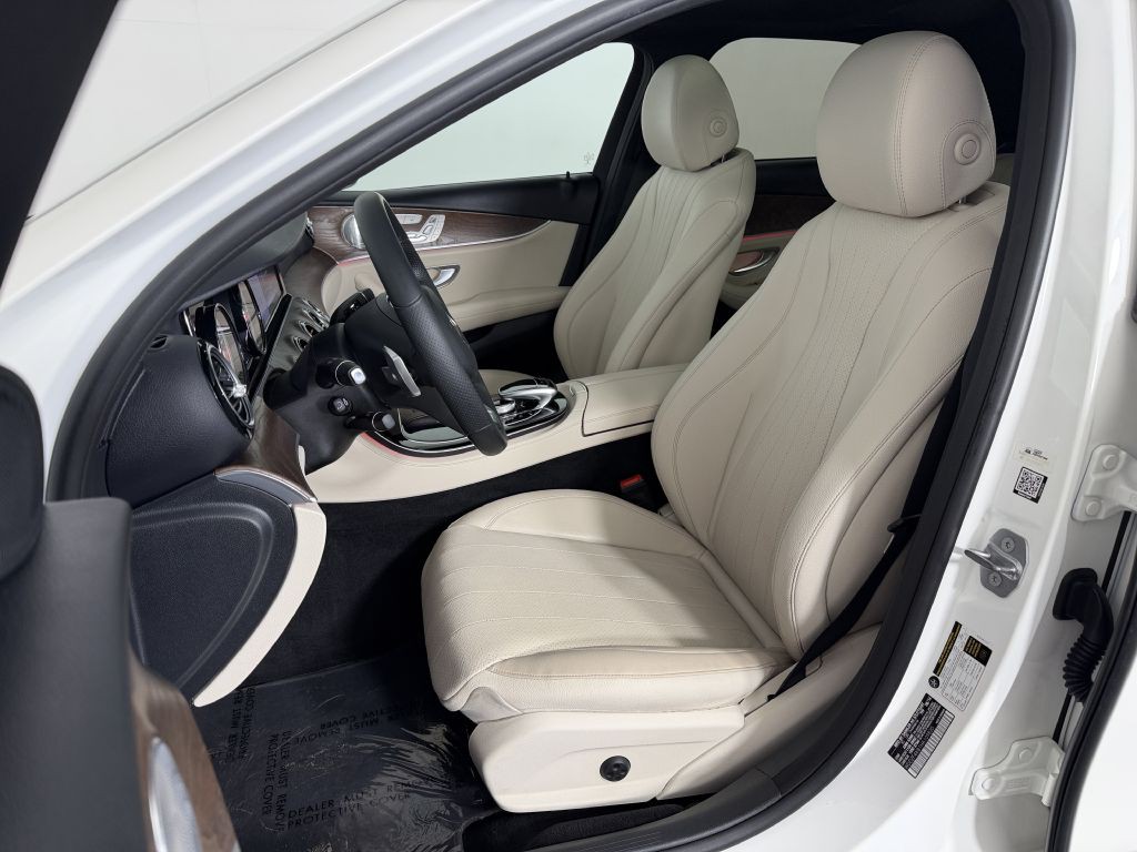 2017 Mercedes-Benz E-Class Image 13