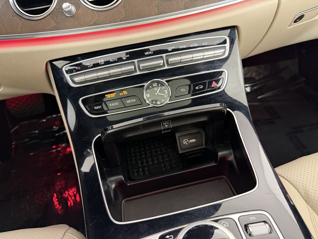 2017 Mercedes-Benz E-Class Image 31