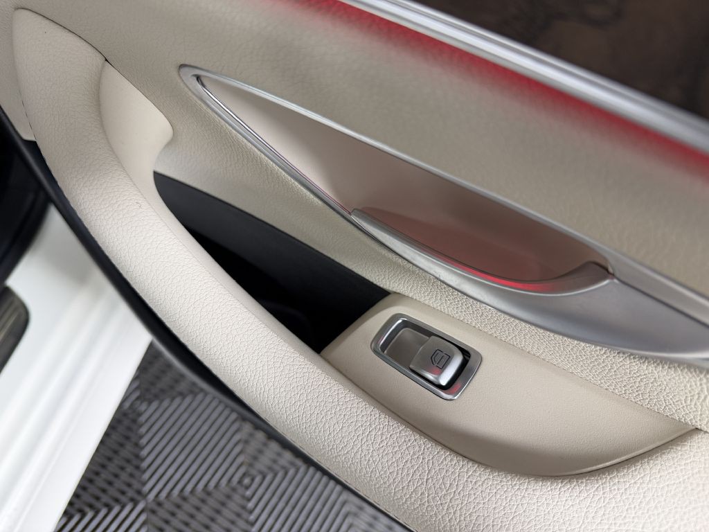2017 Mercedes-Benz E-Class Image 44