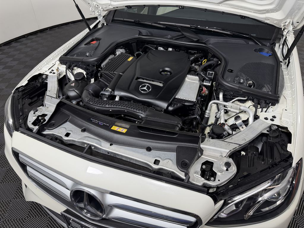 2017 Mercedes-Benz E-Class Image 54