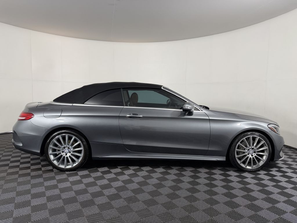 2017 Mercedes-Benz C-Class Image 4