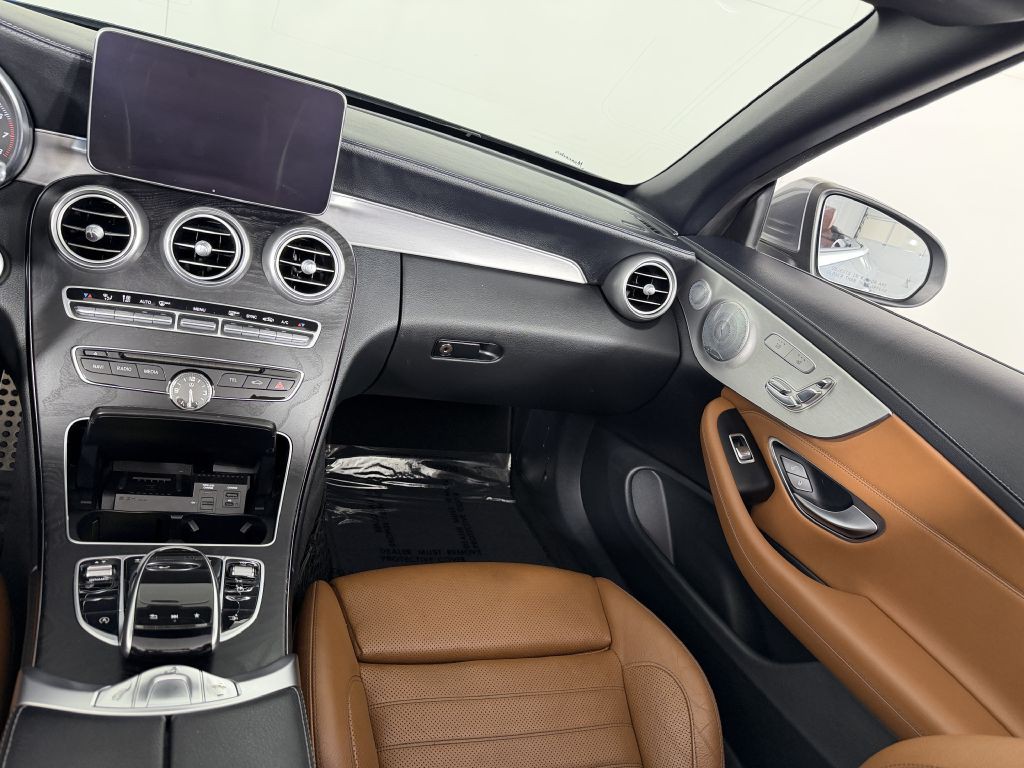 2017 Mercedes-Benz C-Class Image 16
