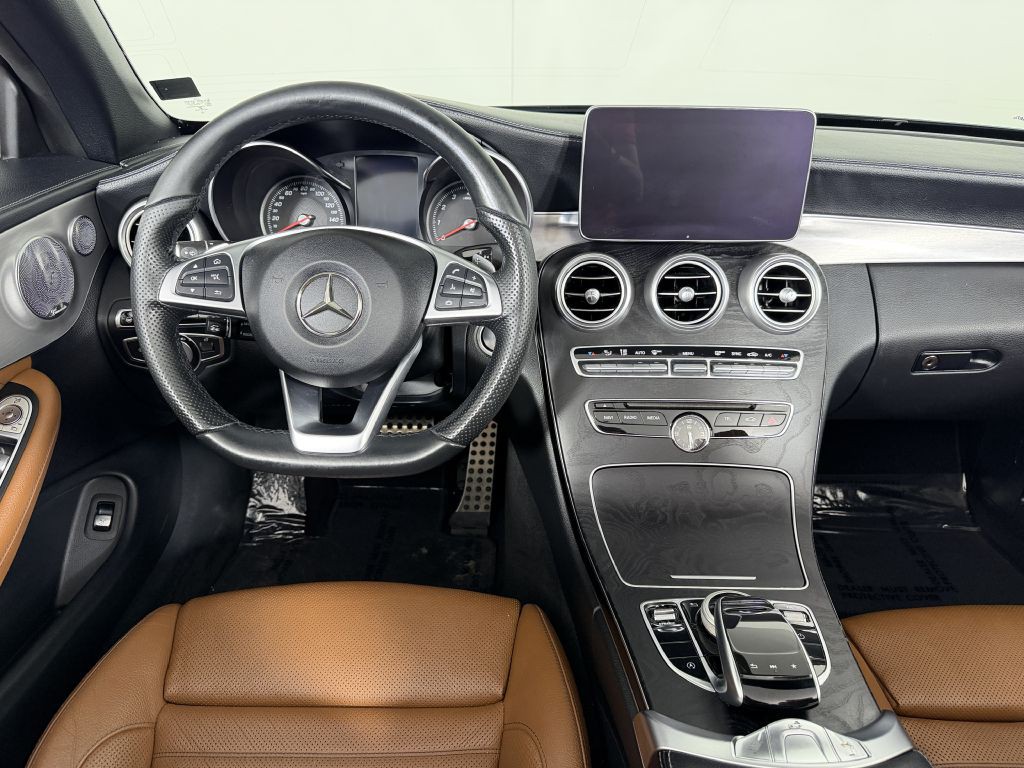 2017 Mercedes-Benz C-Class Image 24