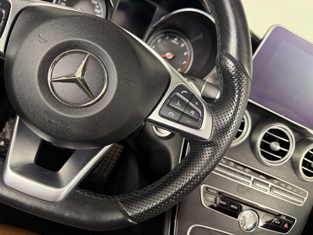 2017 Mercedes-Benz C-Class Image 26
