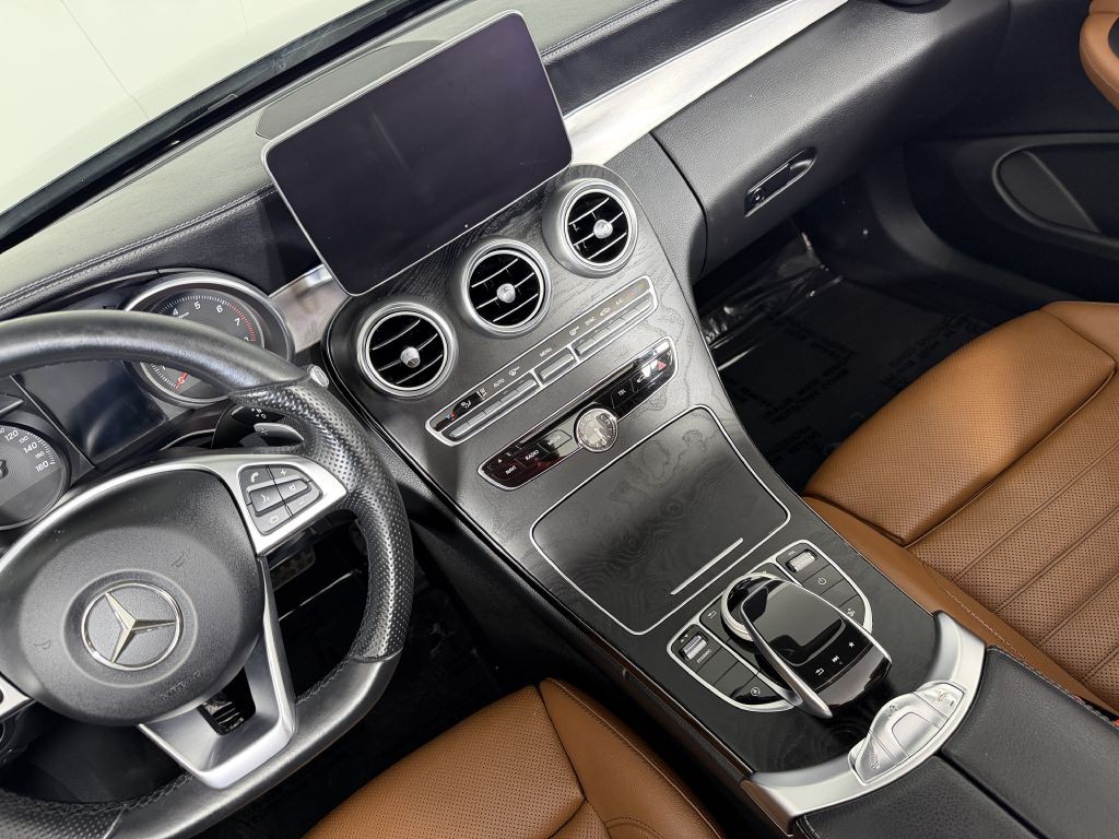 2017 Mercedes-Benz C-Class Image 28