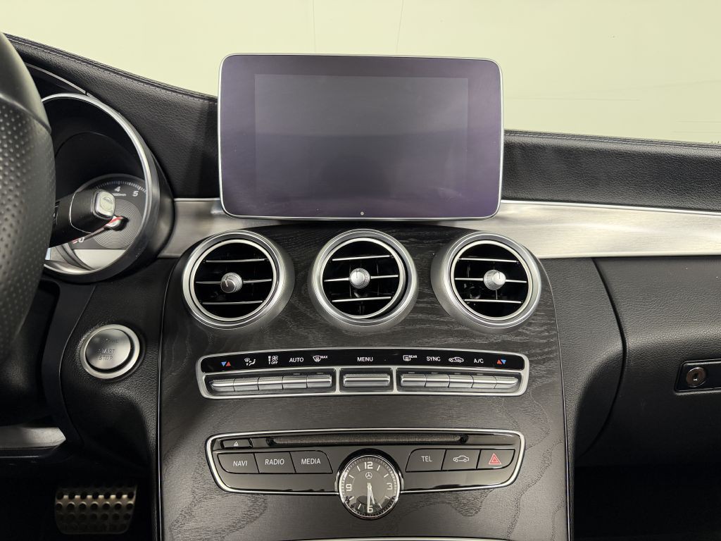 2017 Mercedes-Benz C-Class Image 29