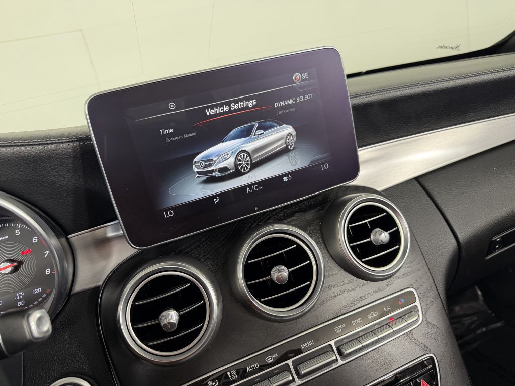 2017 Mercedes-Benz C-Class Image 32