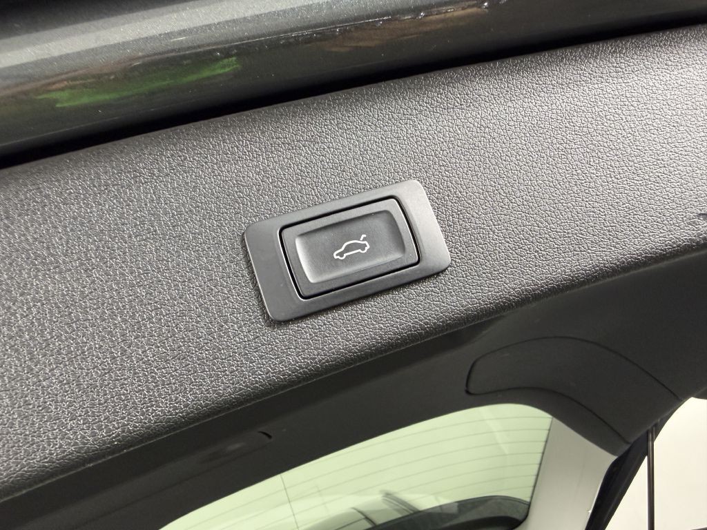 2016 Audi Q5 Image 12