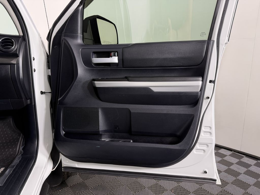 2014 Toyota Tundra Image 32