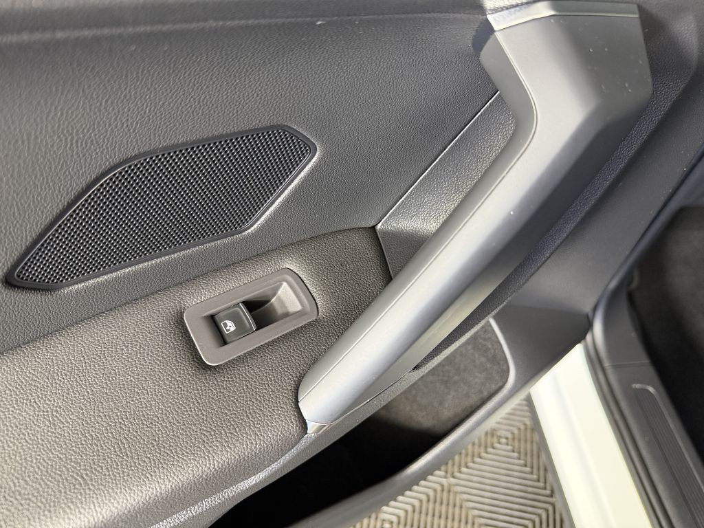 2018 Volkswagen Tiguan Image 41