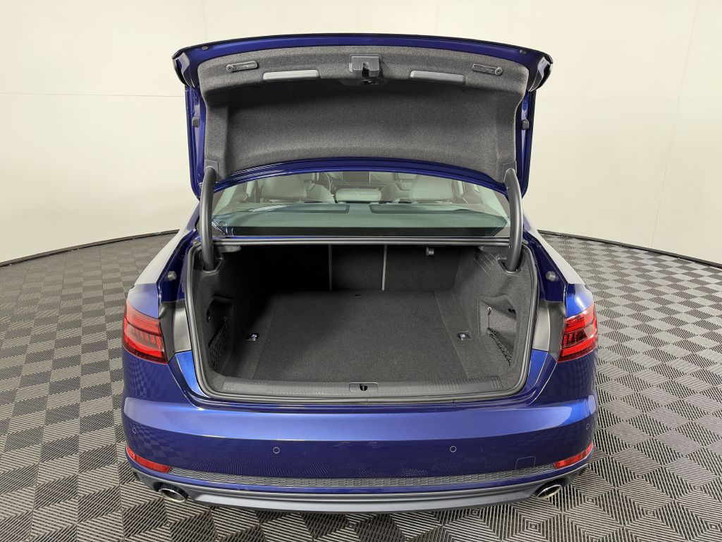 2018 Audi A4 Image 8