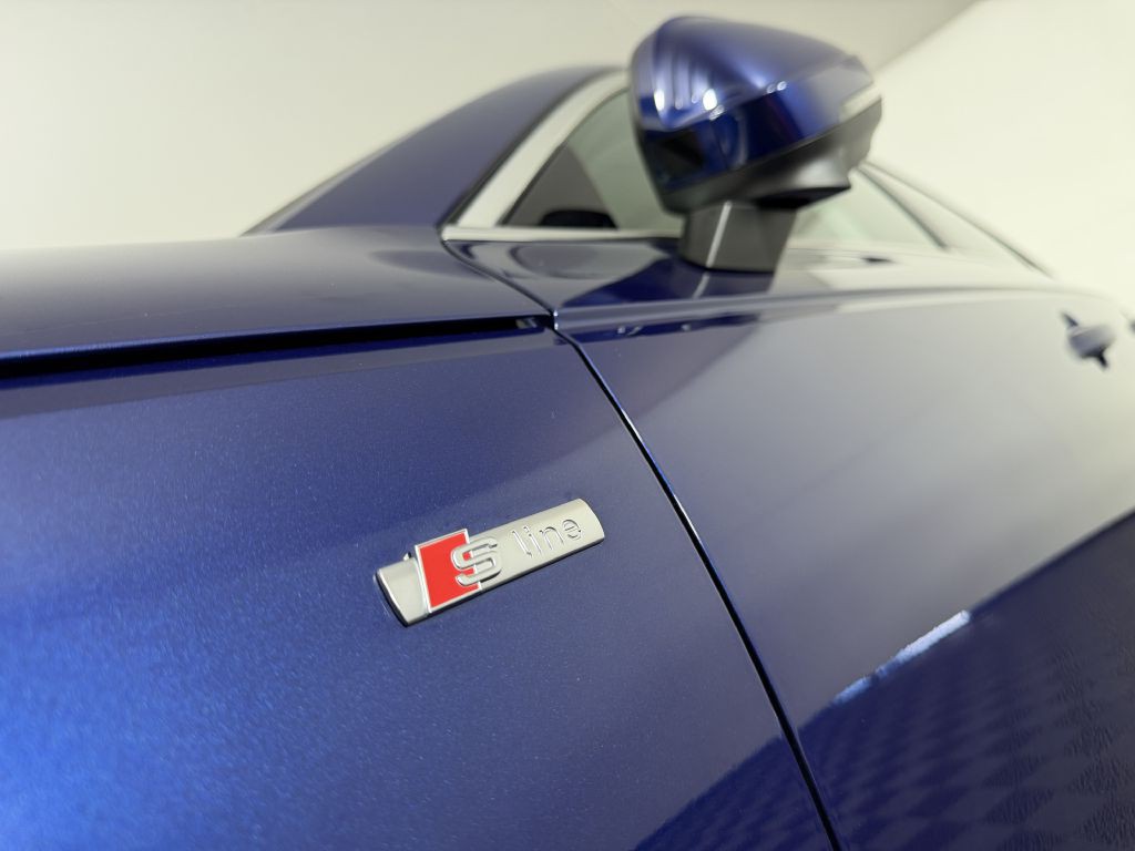 2018 Audi A4 Image 14