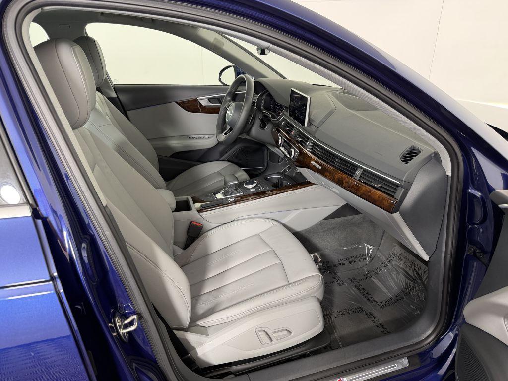 2018 Audi A4 Image 25