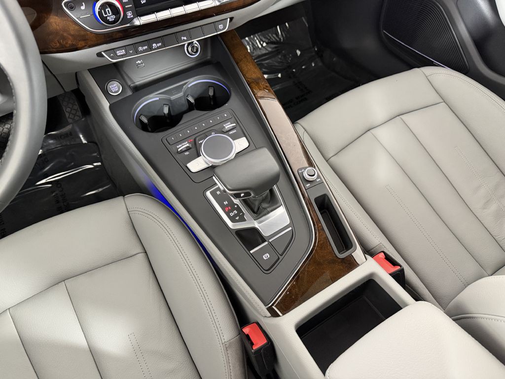 2018 Audi A4 Image 33