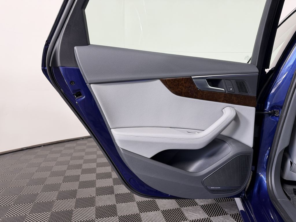 2018 Audi A4 Image 40