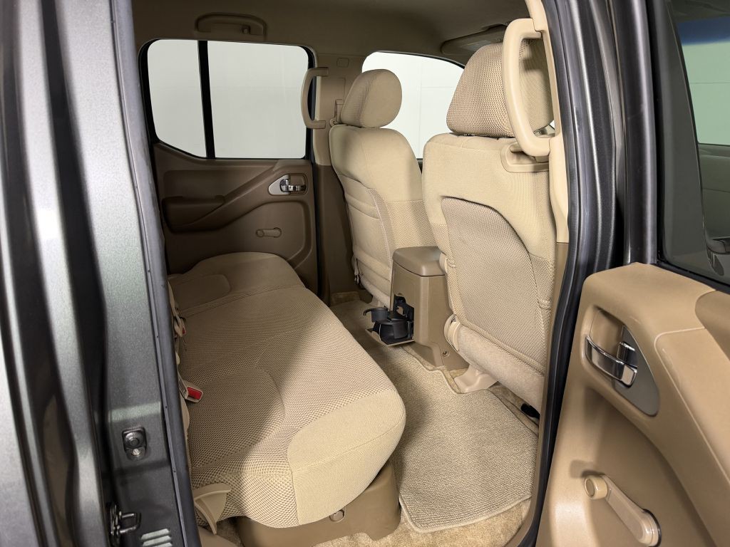 2005 Nissan Frontier Image 17