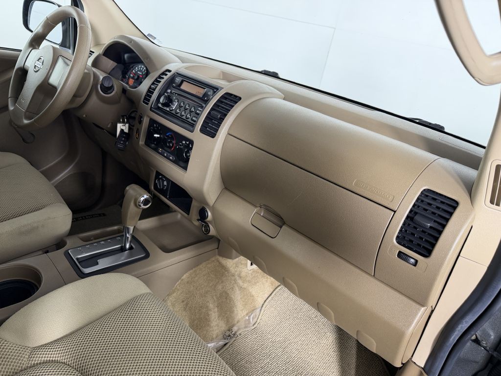 2005 Nissan Frontier Image 20