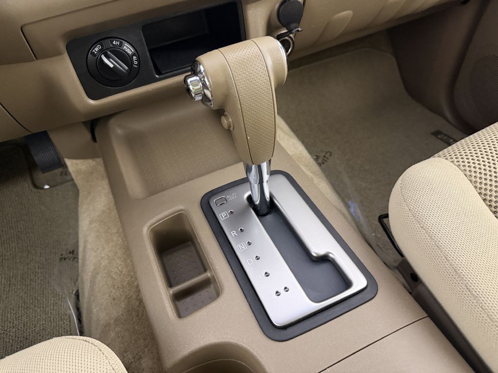 2005 Nissan Frontier Image 28
