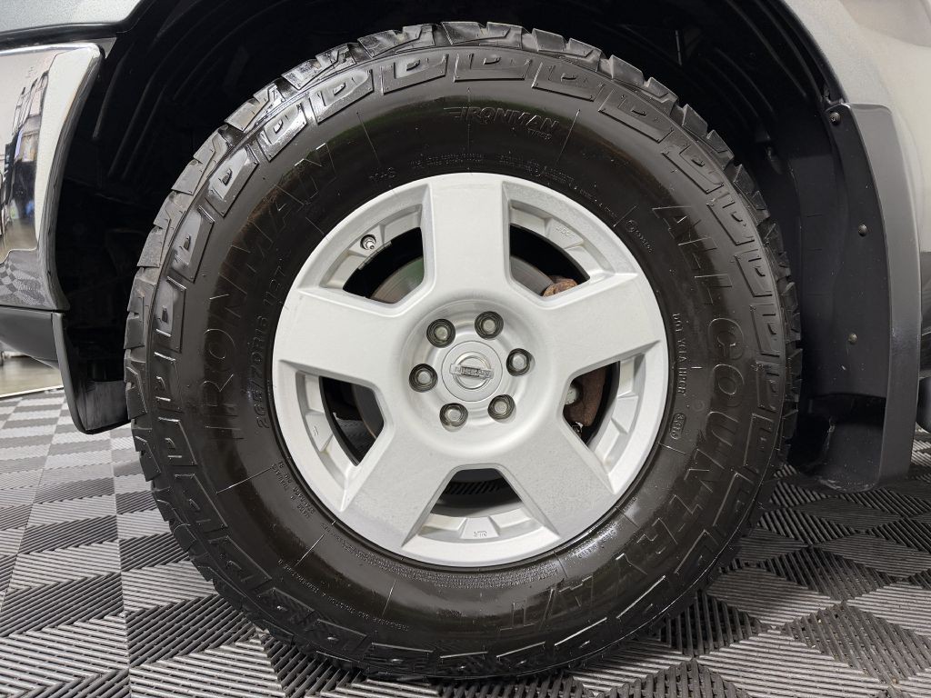 2005 Nissan Frontier Image 42