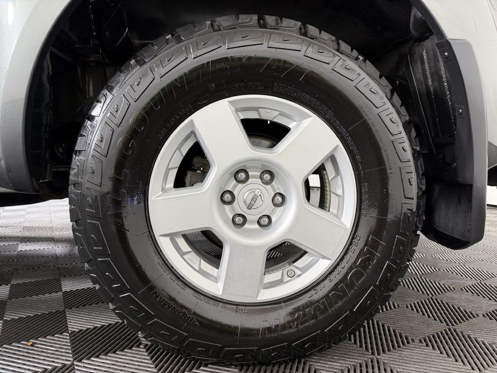 2005 Nissan Frontier Image 43