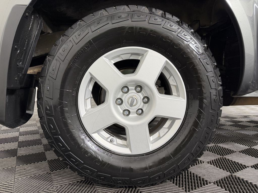 2005 Nissan Frontier Image 44