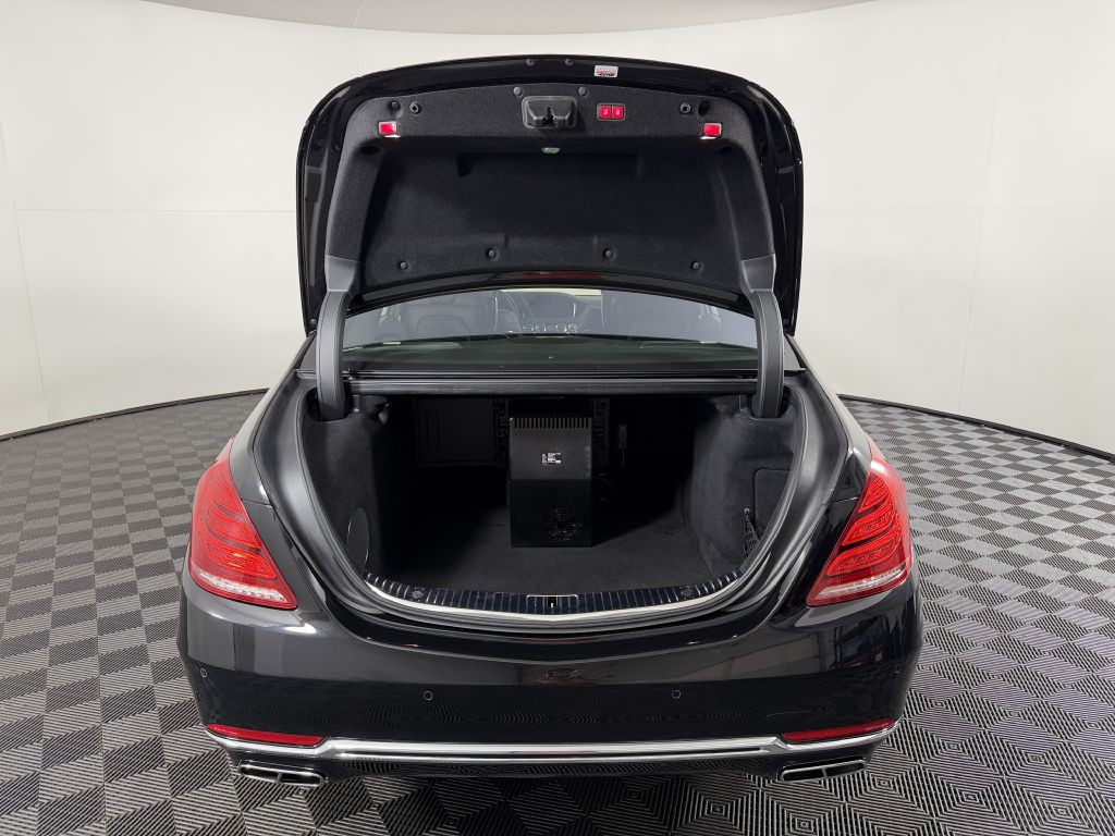 2017 Mercedes-Benz S-Class Image 12