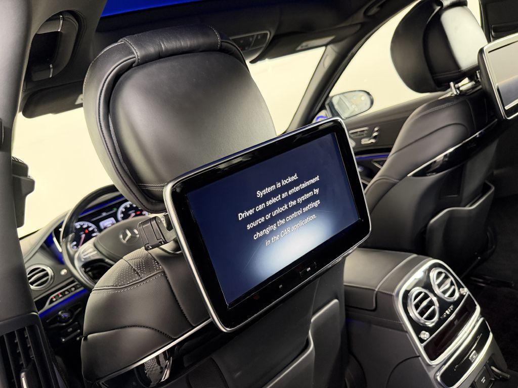 2017 Mercedes-Benz S-Class Image 50