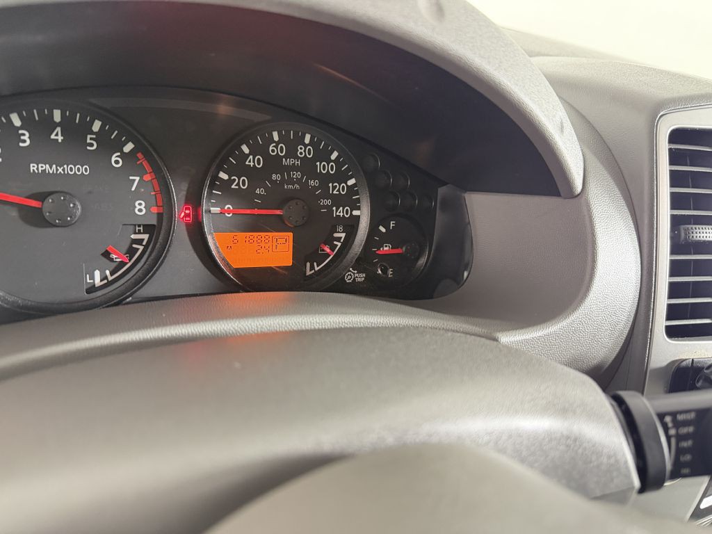 2010 Nissan Frontier Image 29